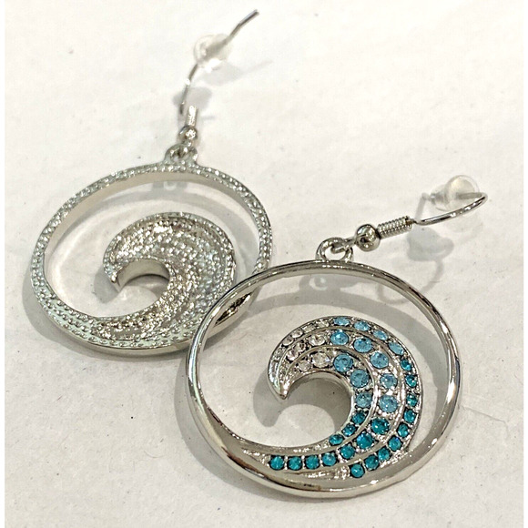 Silvertone pierced earrings drop dangle hoops blue white crystal rhinestone wave - Picture 5 of 6